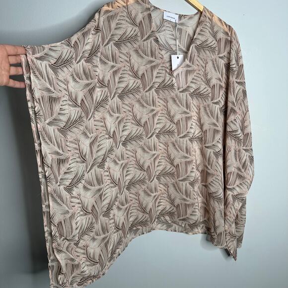 Adrienne Women's Pink, Brown and Ivory Sheer Tropical Plant Print Poncho Size‎ S - Picture 3 of 7